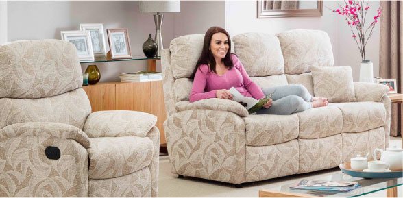 Sofas & Recliners
